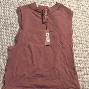 Skims Sleeveless Pink Top
